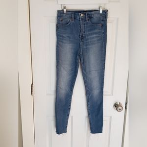 Gap High Waisted Skinny Jean Size 2